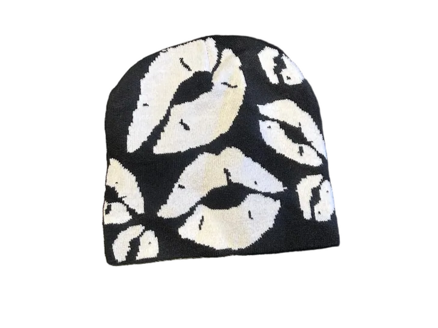 Kiss me knit beanie